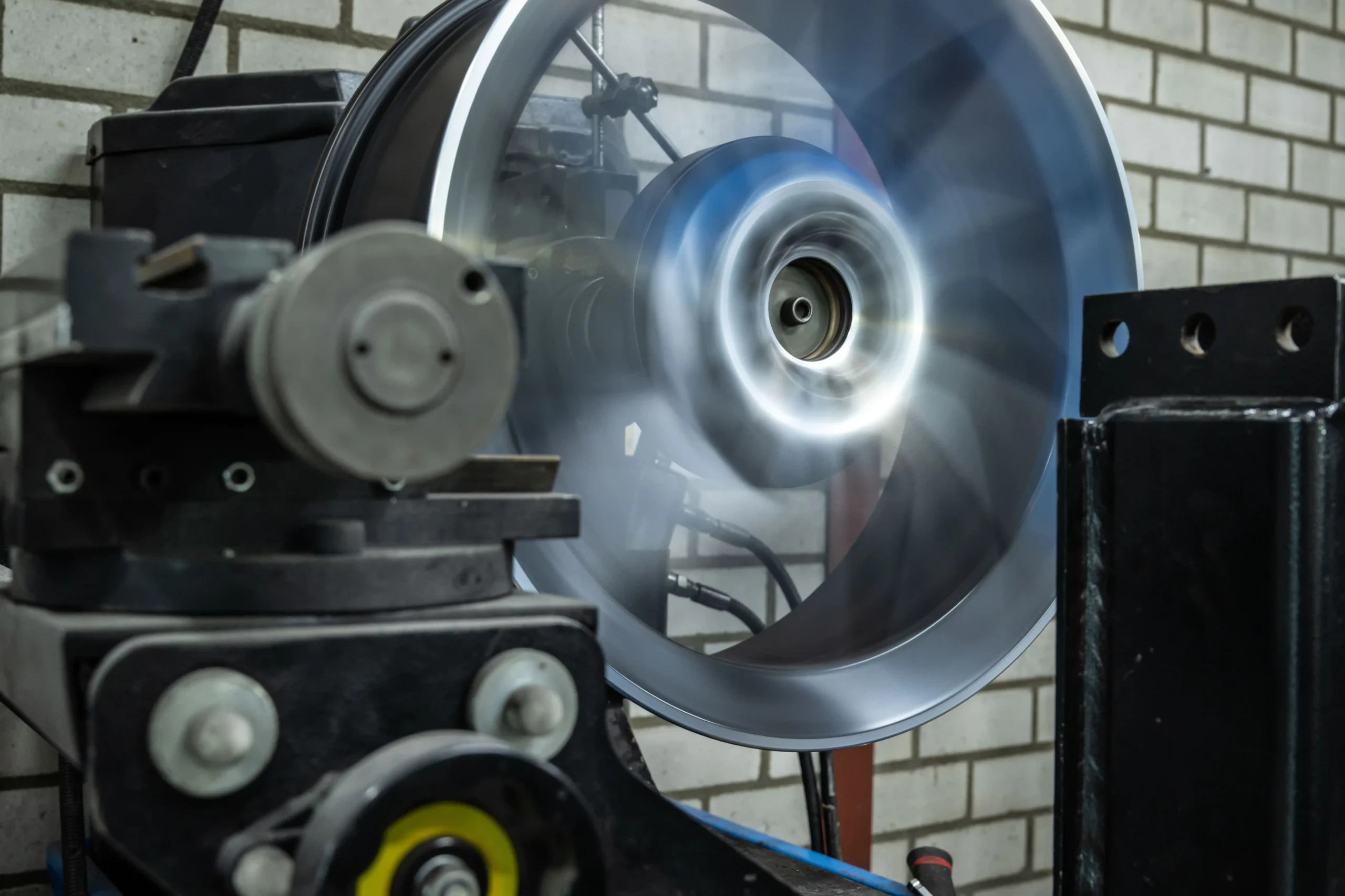 MAICO_TYRES_KLEIN_FORMAAT_46